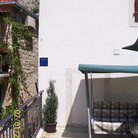 Apartment Romic Omiš Extérieur photo