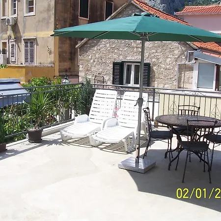Apartment Romic Omiš Extérieur photo