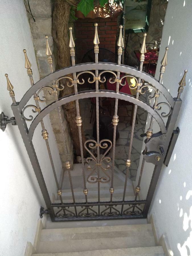 Romic Apartment *